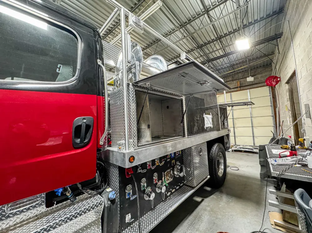 Top deck grate and rail detail in shop, photo 7 of 303.
